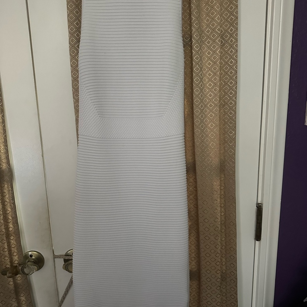 WHIT Strapless White Dress